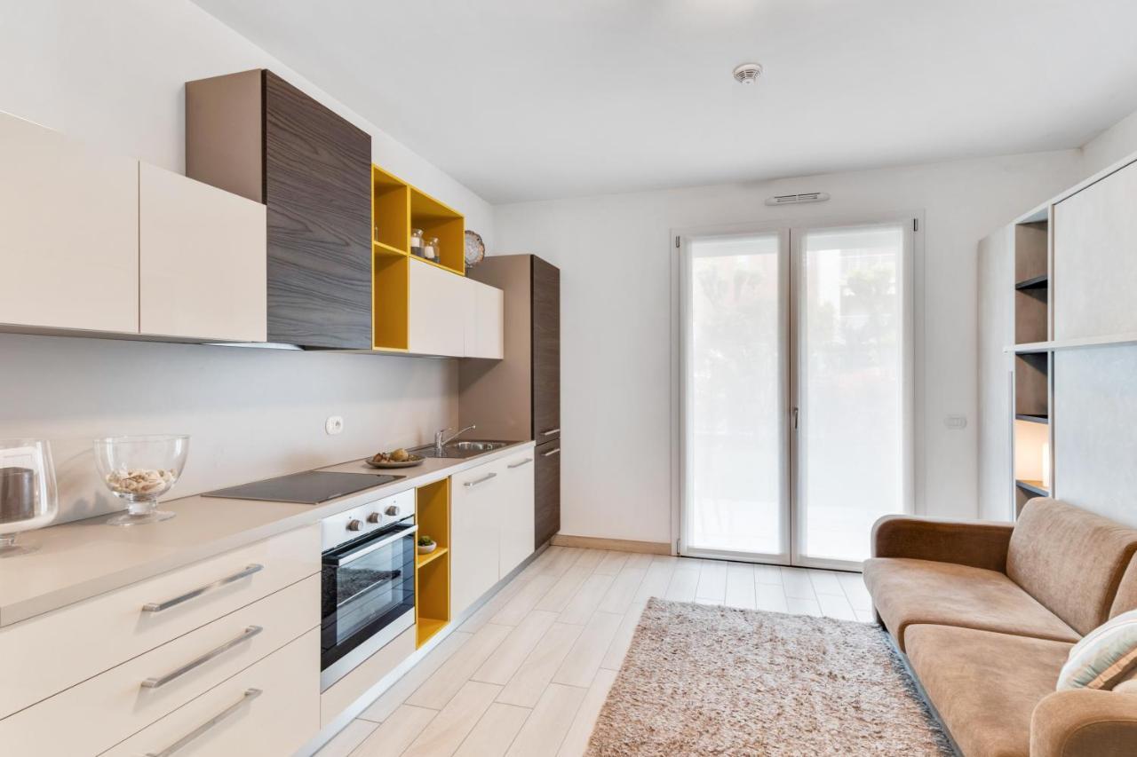 Dream Holiday Houses เชอร์นอบบิโอ ภายนอก รูปภาพ